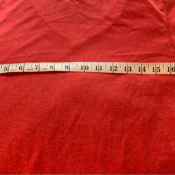 NWT UGA v neck tee in size Large - Picture 6 of 8